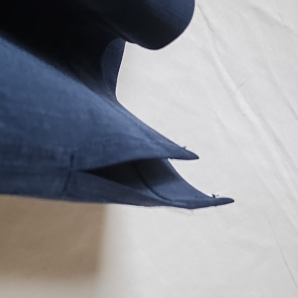 Tommy Bahama Men's Silk Shirt - Picture 4 of 7